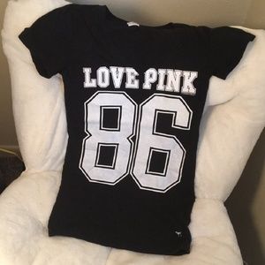 🔥🔥Vintage Pink V-neck Logo Tee